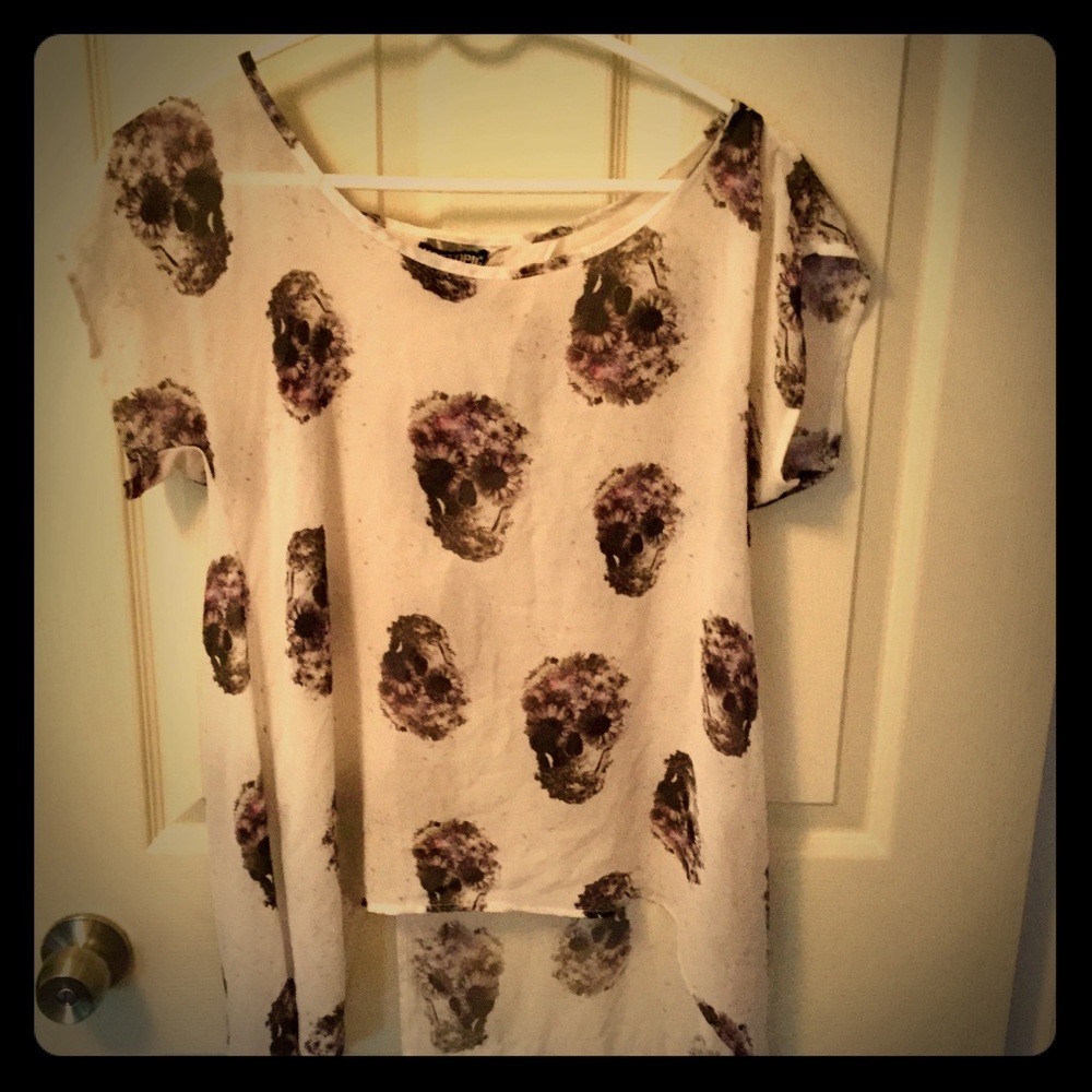 Hot Topic Flower Skull Top